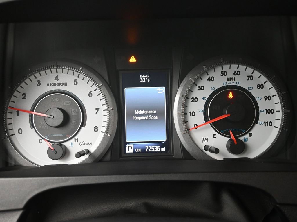 Used 2015 Toyota Sienna SE image 39