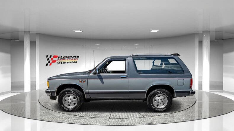 Used 1989 Chevrolet S10 Pickup 4WD image 2