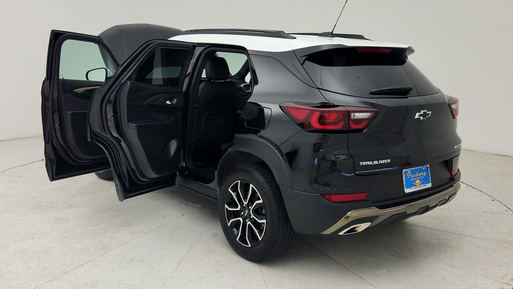 Certified 2025 Chevrolet TrailBlazer ACTIV w/ Convenience Package FWD image 12