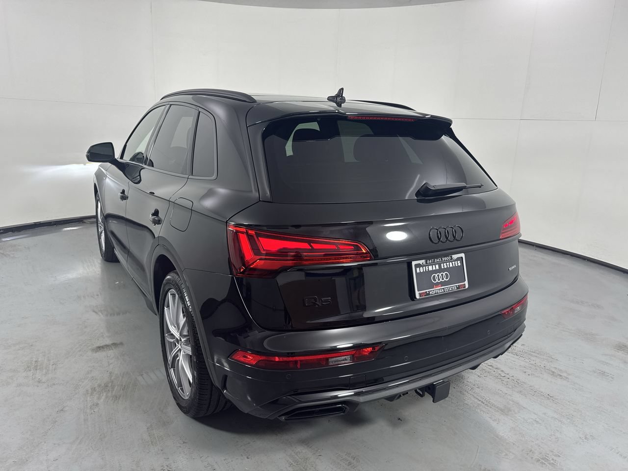 Used 2023 Audi Q5 e Premium Plus w/ Premium Plus Package AWD/4WD image 31