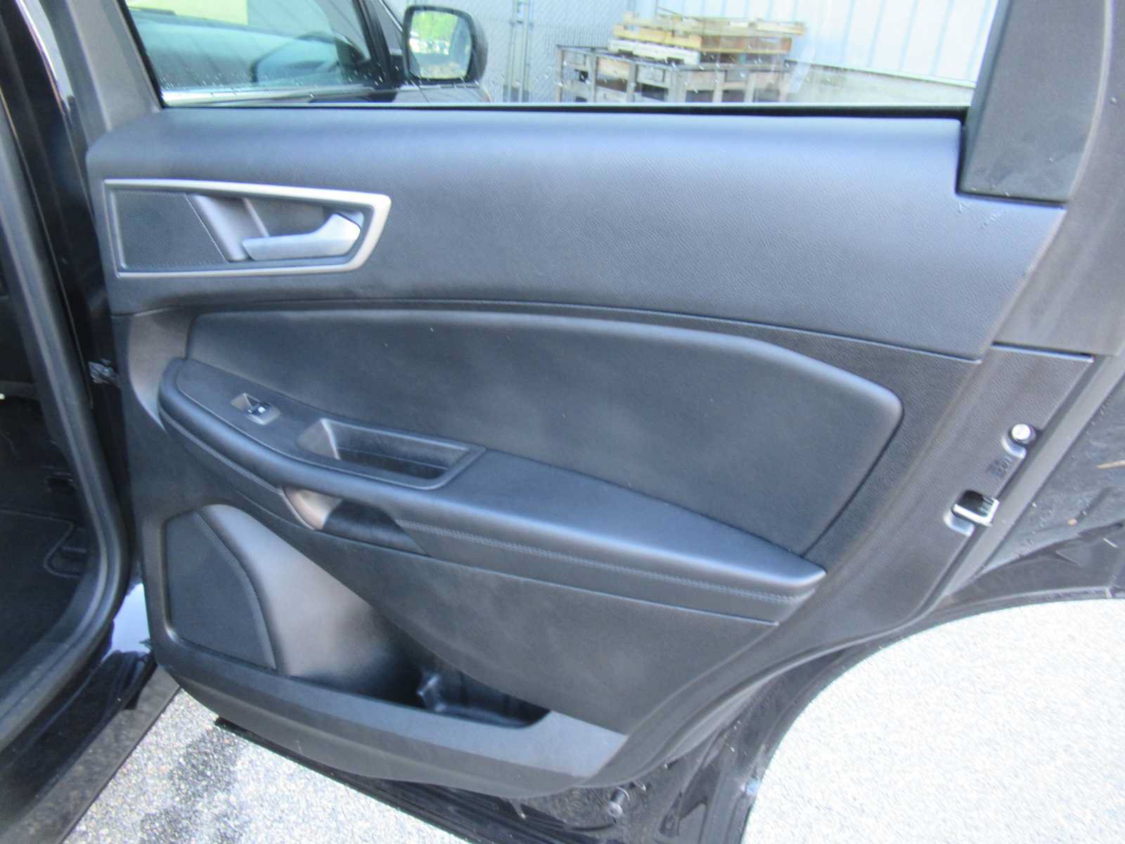 Used 2024 Ford Edge SEL AWD/4WD image 18