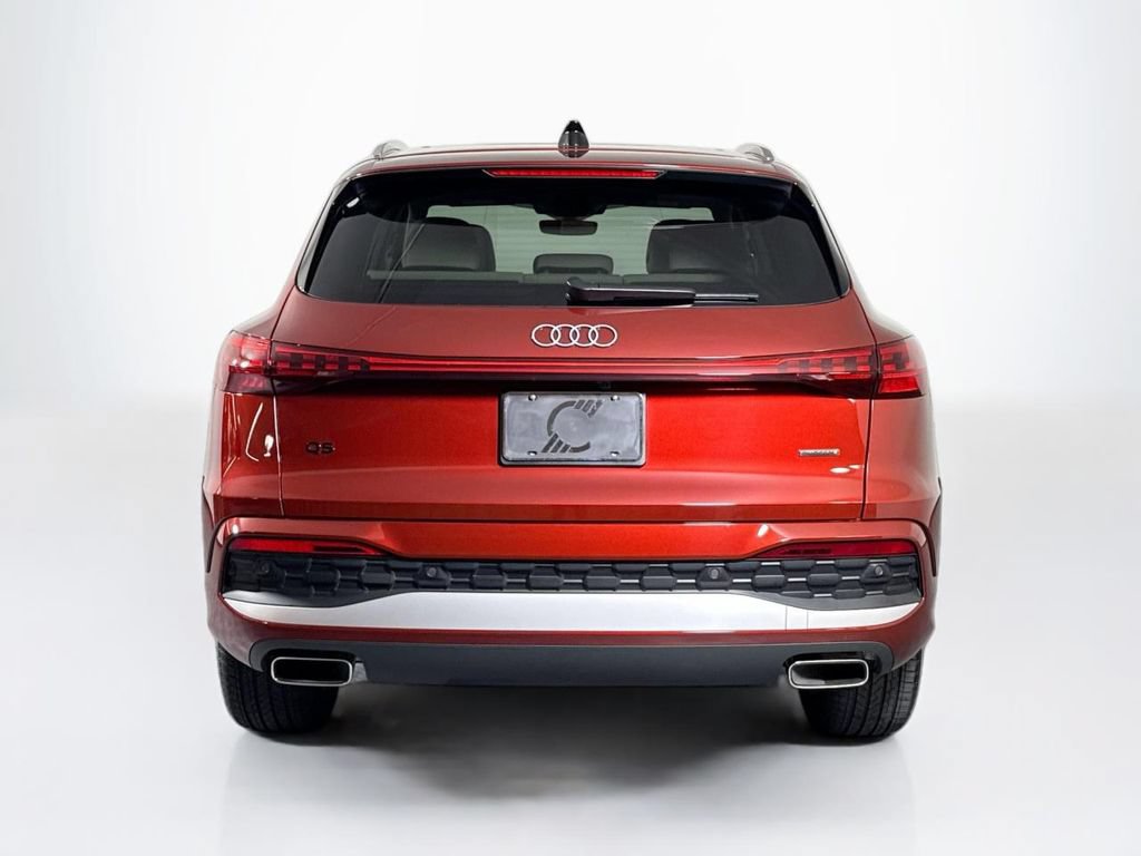 Used 2025 Audi Q5 Premium AWD/4WD image 4