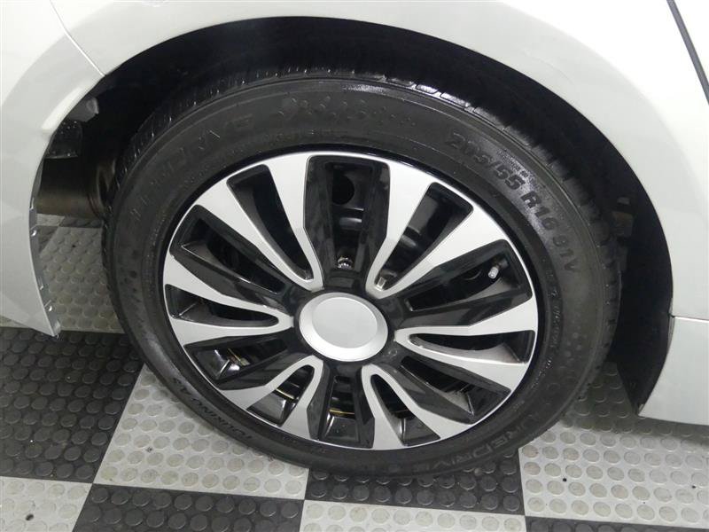 Used 2022 Toyota Corolla LE FWD image 16