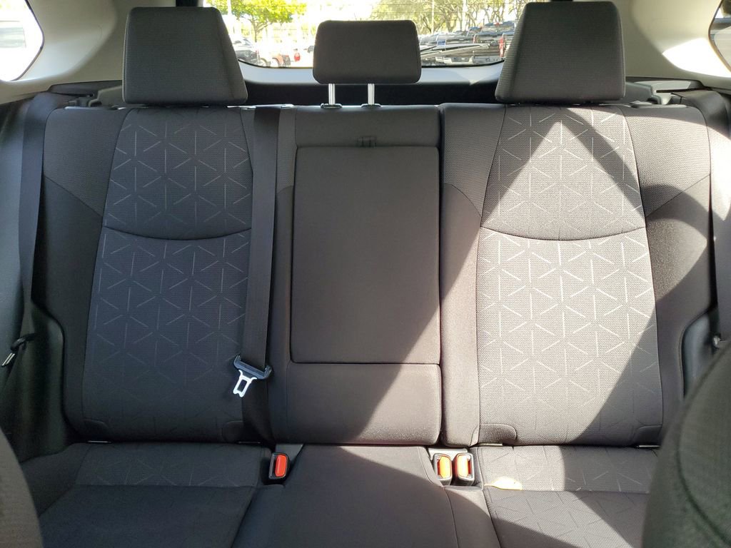 Used 2022 Toyota RAV4 XLE image 26