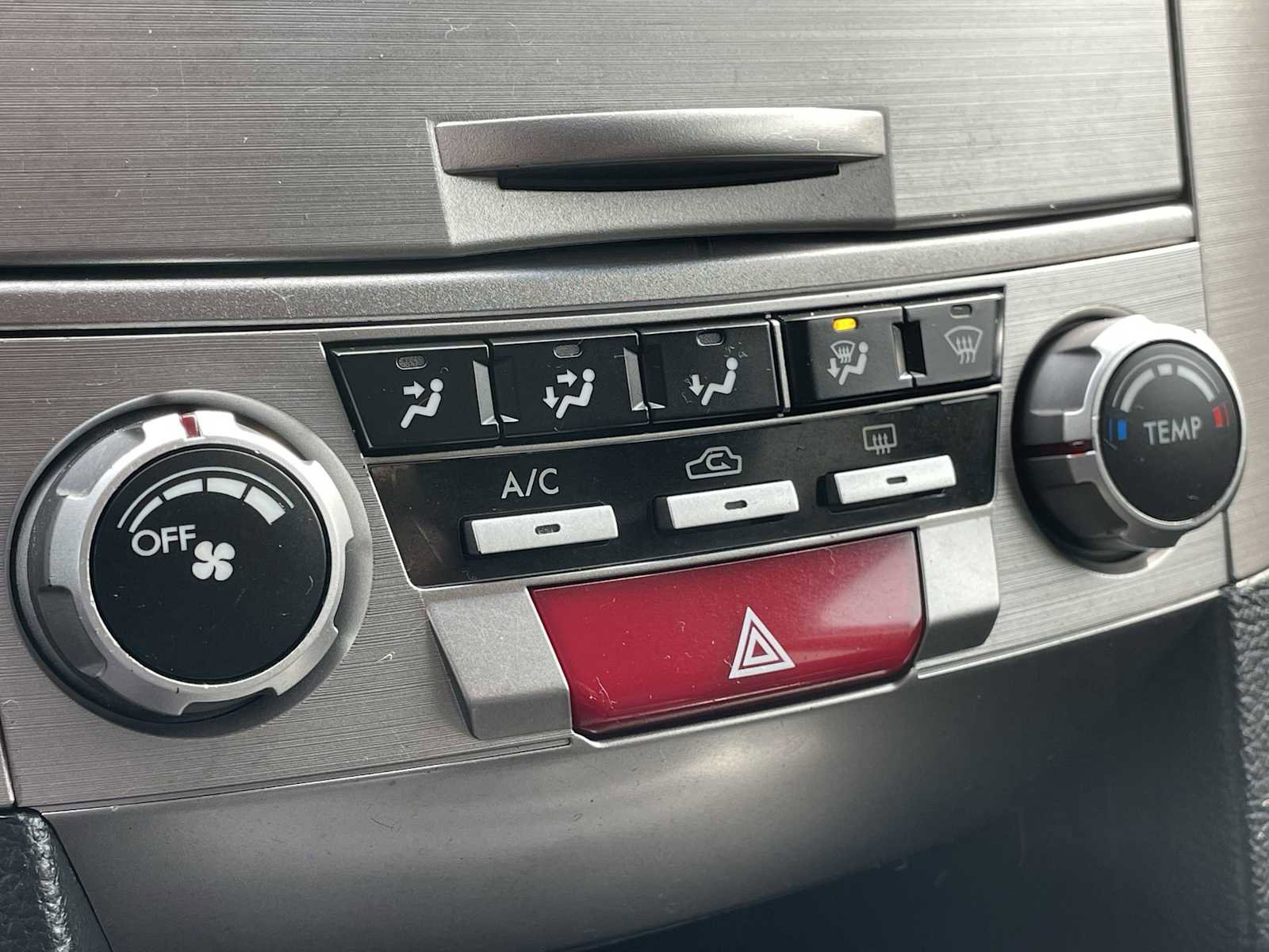 Used 2012 Subaru Outback 2.5i Premium w/ All-Weather Pkg image 20