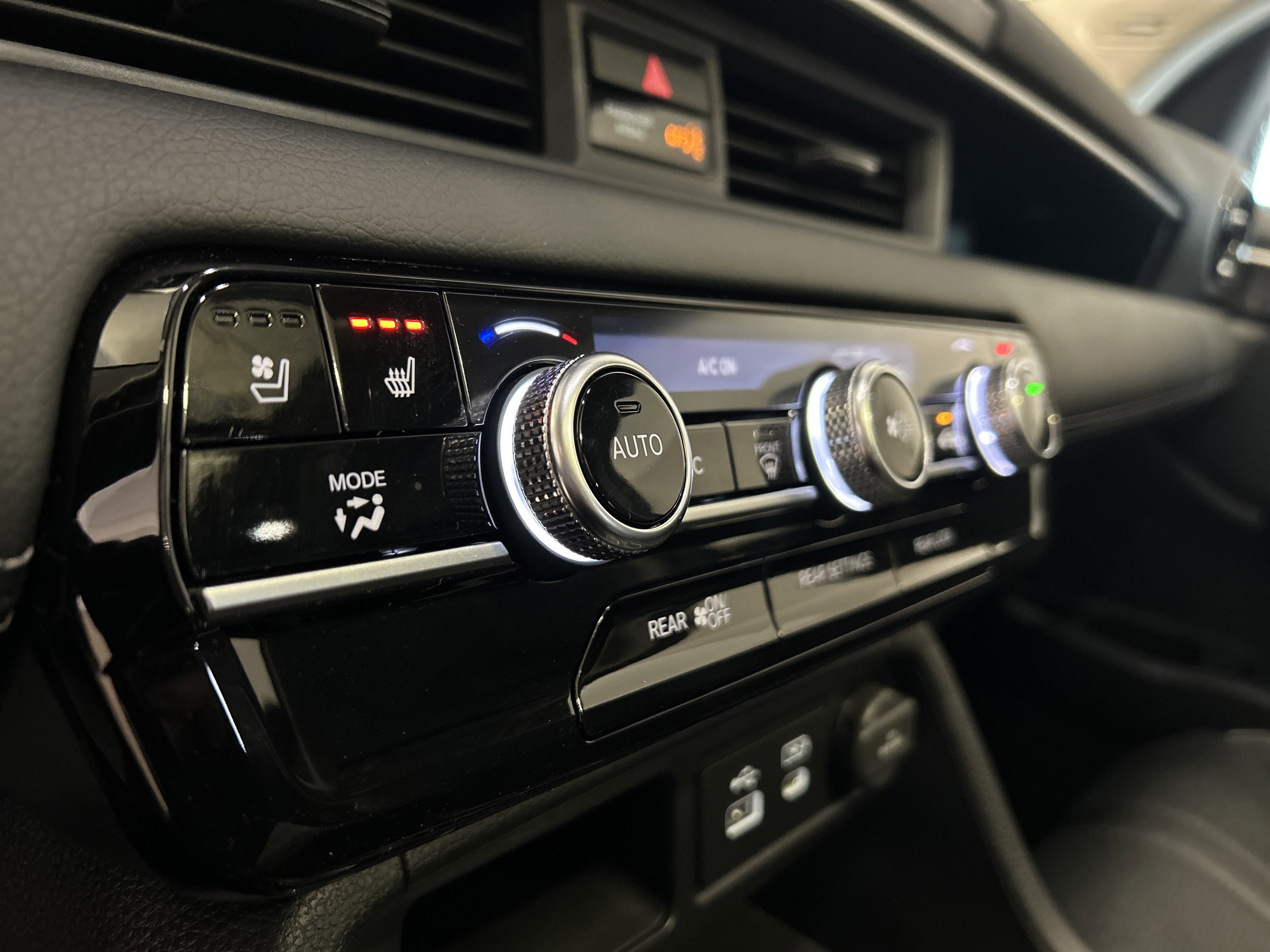 Certified 2024 Honda Pilot Elite image 25