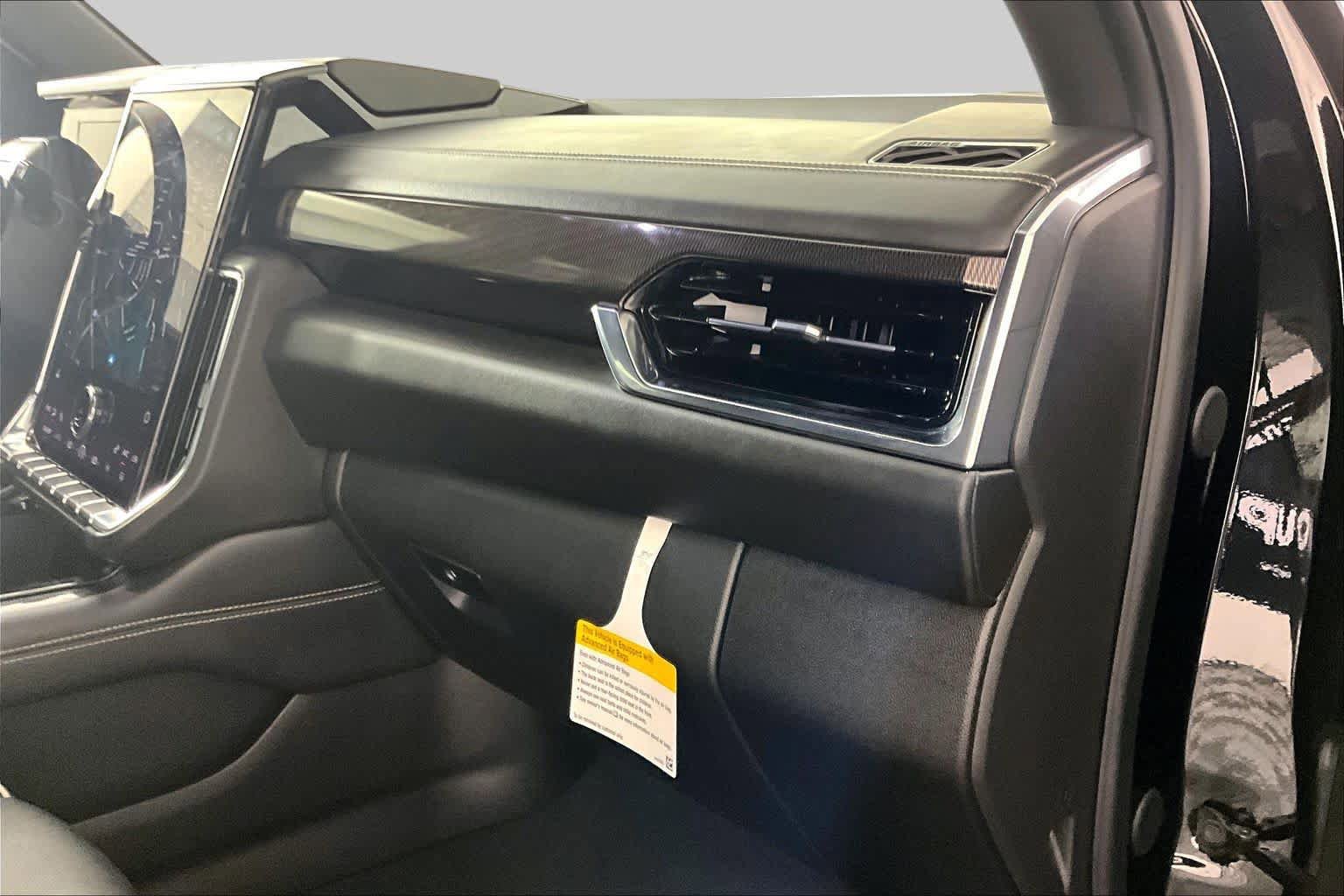 Used 2026 GMC Yukon XL Elevation RWD image 19