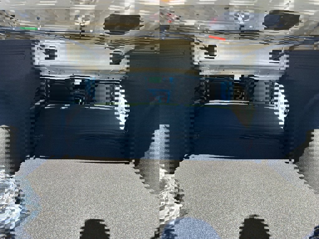 New 2026 Hyundai Elantra Sport image 33