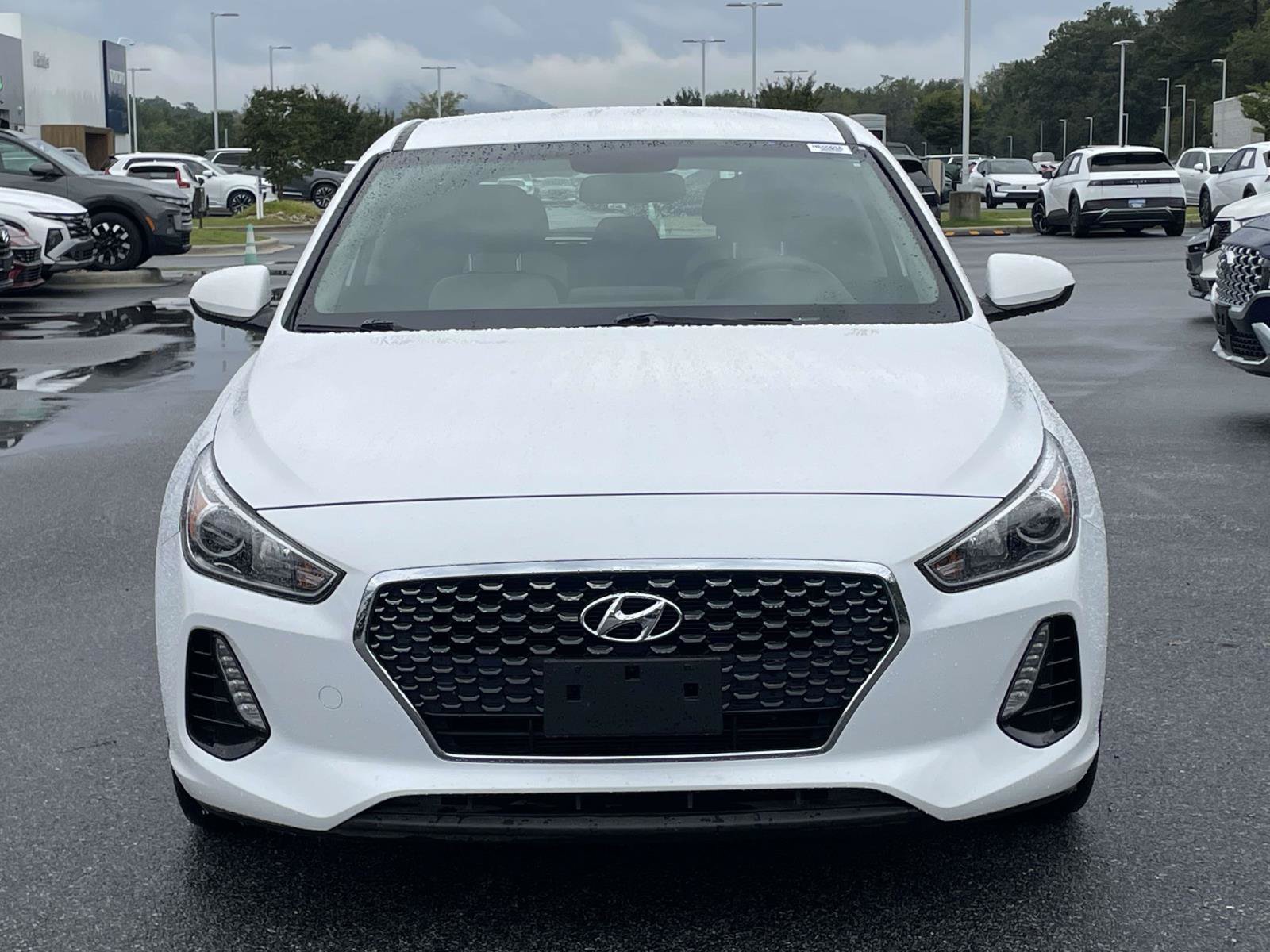 Used 2020 Hyundai Elantra GT FWD image 24