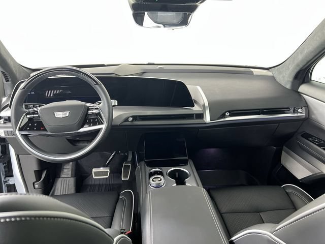 Used 2026 Cadillac Vistiq Platinum w/ LPO, Floor Liner Package AWD/4WD image 20