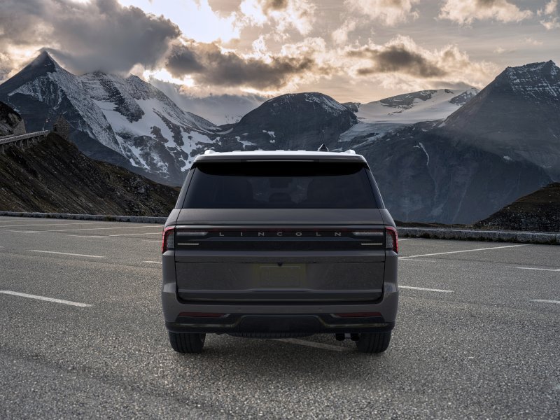 New 2026 Lincoln Navigator Black Label AWD/4WD image 5