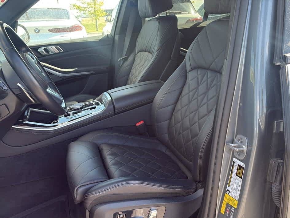 Used 2024 BMW X5 xDrive50e w/ M Sport Package AWD/4WD image 12