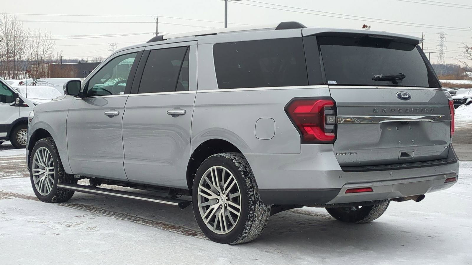 Used 2022 Ford Expedition Max Limited image 3
