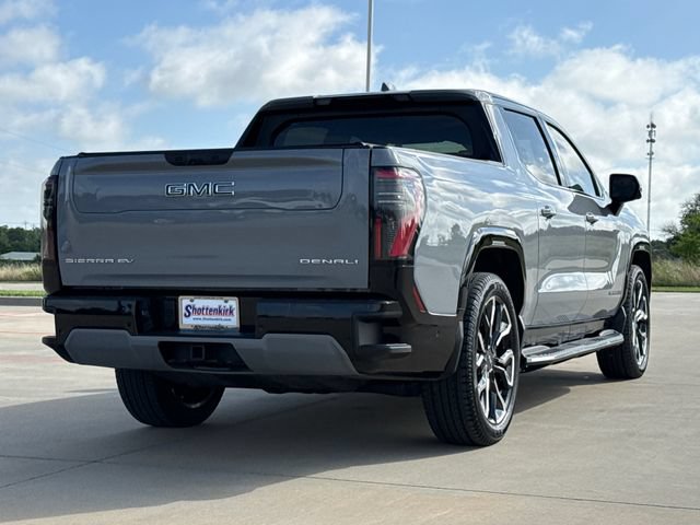 Used 2025 GMC Sierra EV Denali AWD/4WD image 8