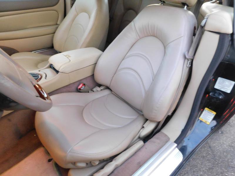Used 2002 Jaguar XK8 Convertible RWD image 17