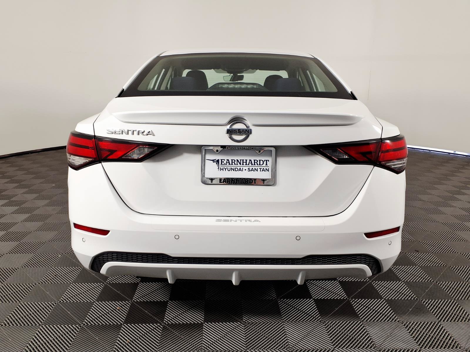 Used 2022 Nissan Sentra S w/ Electronics Package FWD image 5