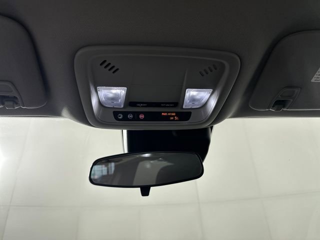 Used 2023 Chevrolet Malibu LT image 32