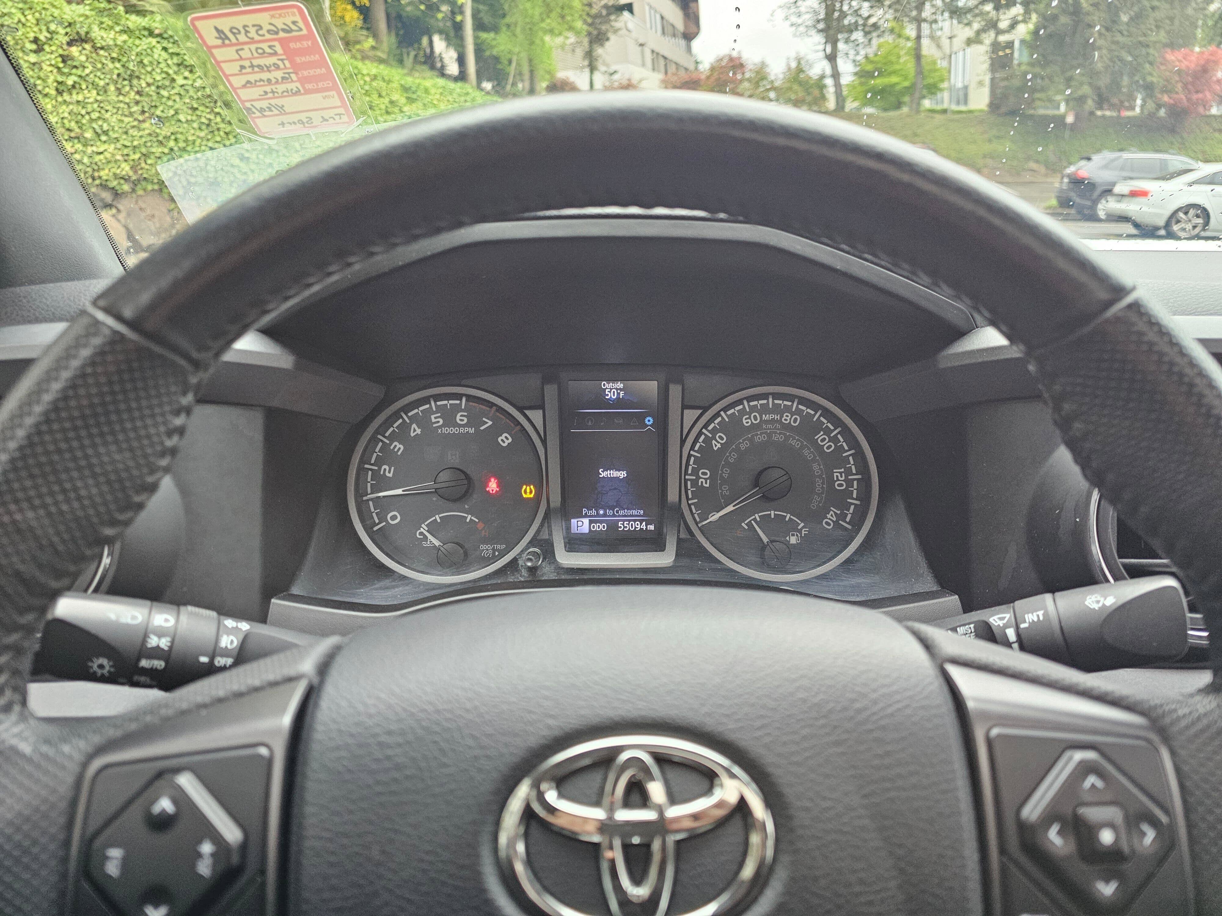 Used 2017 Toyota Tacoma TRD Sport RWD image 24
