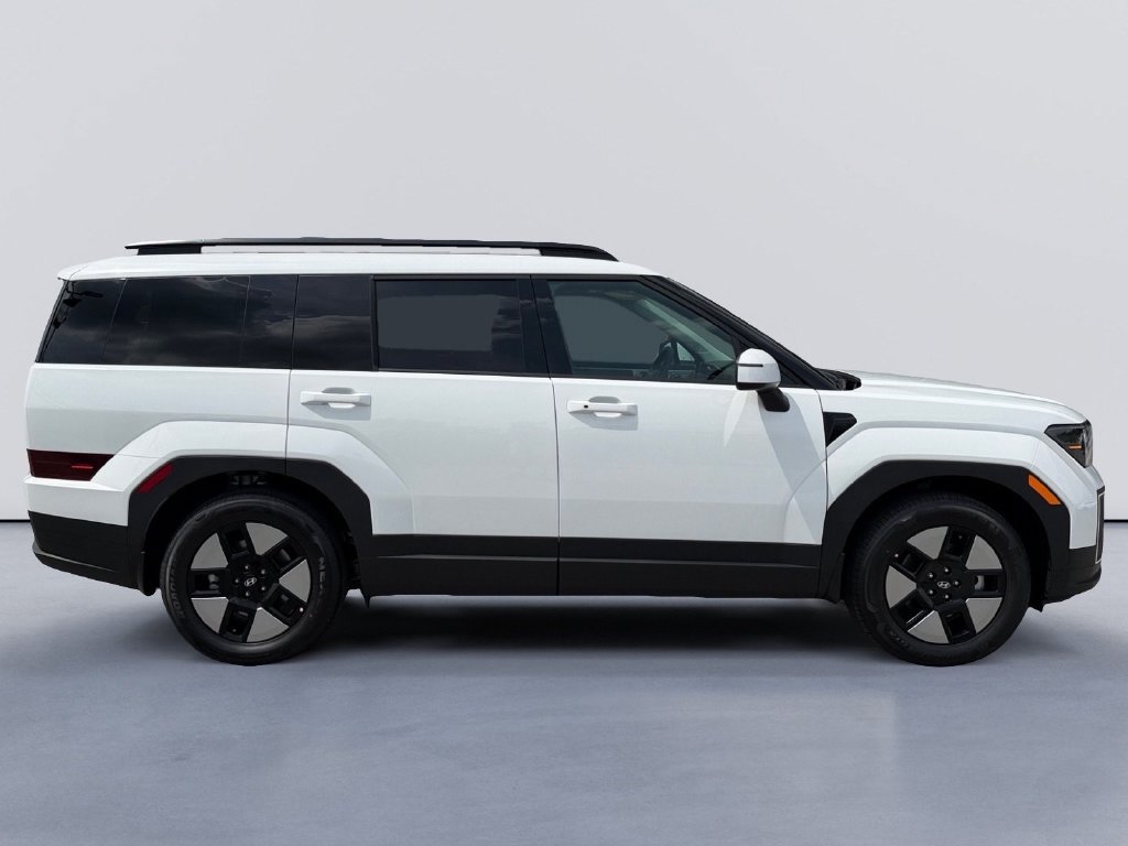 New 2027 Hyundai Santa Fe SEL FWD image 2