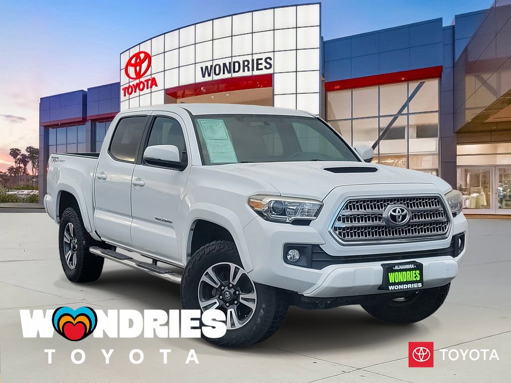 Used 2016 Toyota Tacoma TRD Sport w/ Towing Package image 1