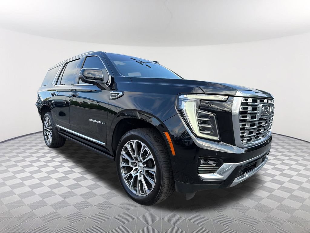 Used 2025 GMC Yukon Denali w/ Denali Reserve Package RWD image 3