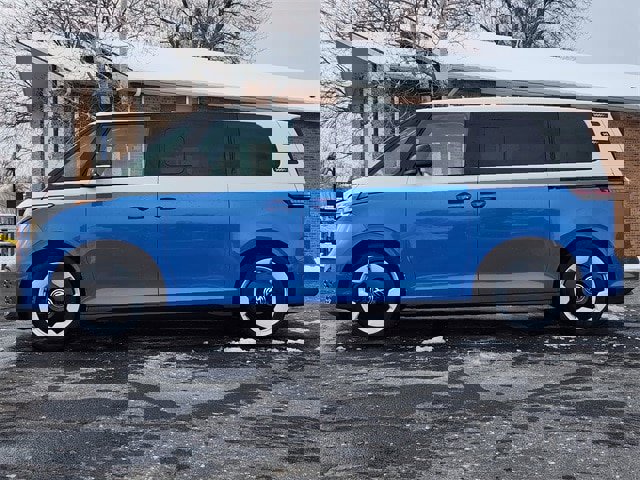 New 2025 Volkswagen ID. Buzz Pro S Plus image 4