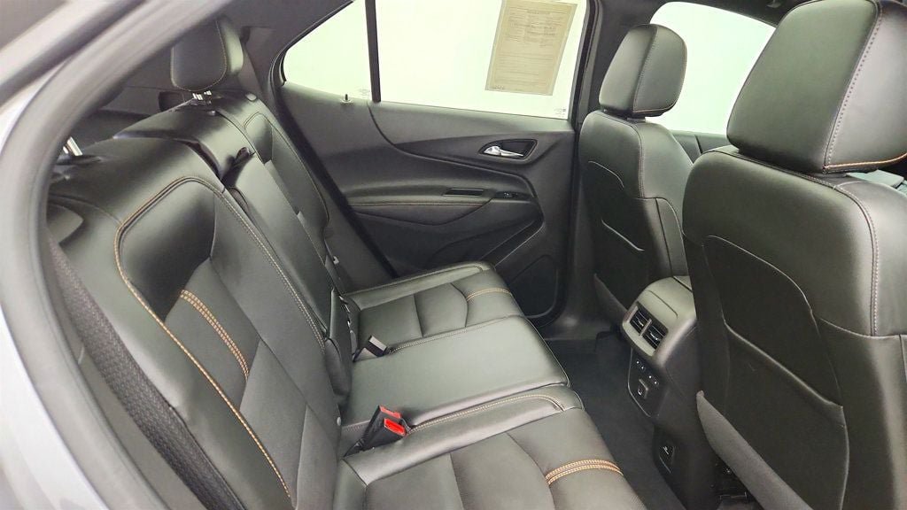 Used 2023 Chevrolet Equinox Premier FWD image 21