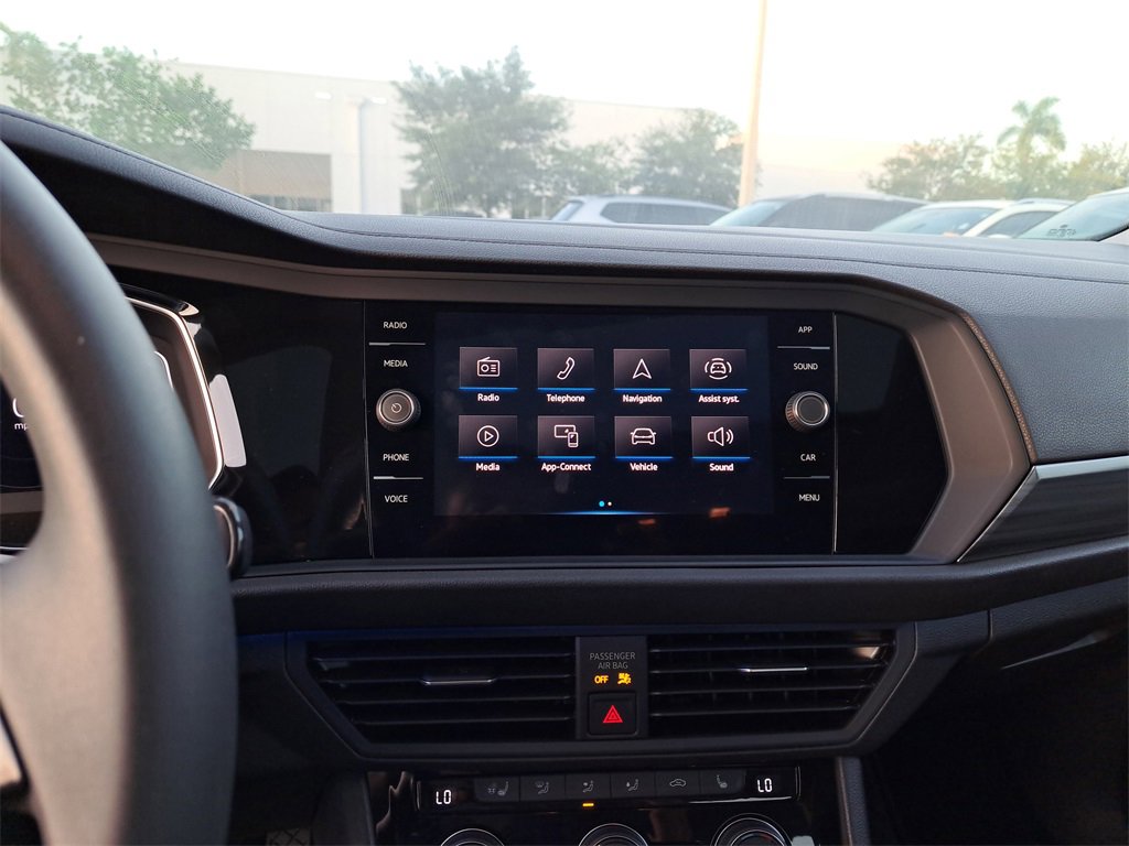 Used 2021 Volkswagen Jetta SEL image 23