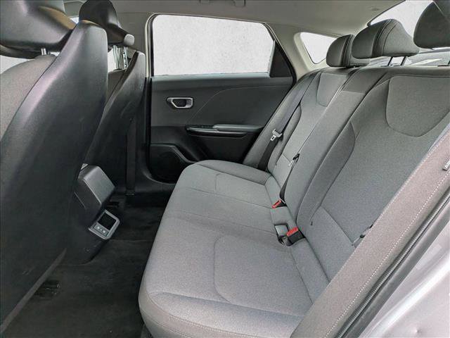 Used 2025 Kia K4 LXS image 17