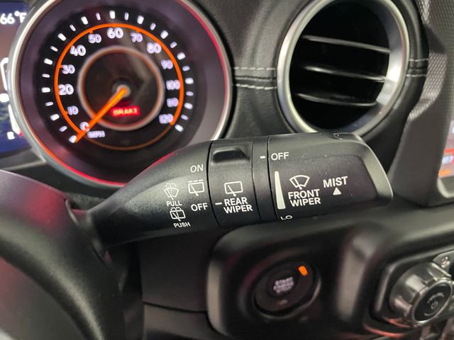 Used 2018 Jeep Wrangler Unlimited Sahara image 12