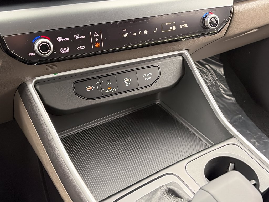 New 2027 Kia Carnival FWD image 21