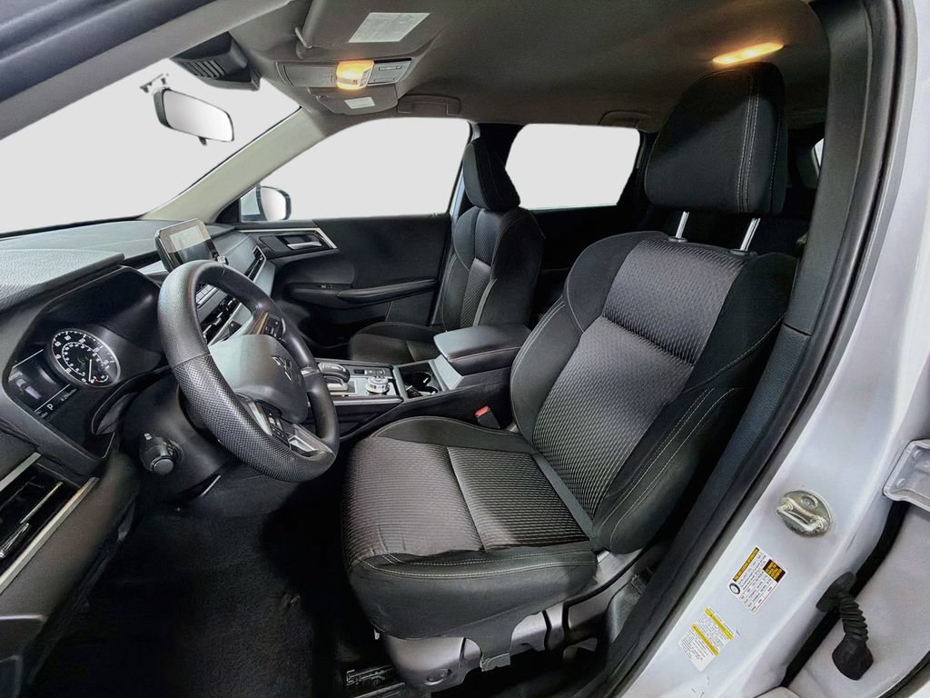 Used 2023 Mitsubishi Outlander ES AWD/4WD image 20