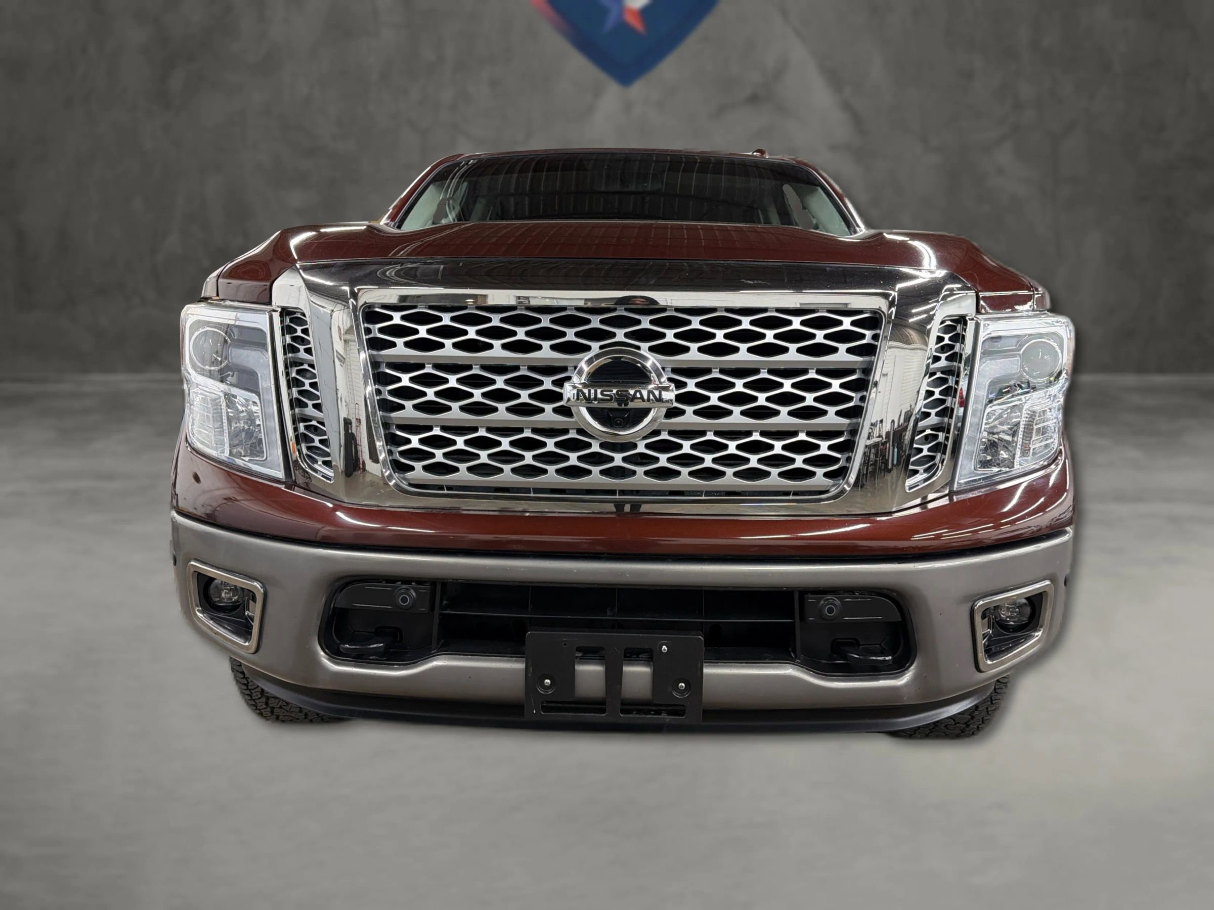 Used 2019 Nissan Titan Platinum Reserve w/ Platinum Utility Package AWD/4WD image 12