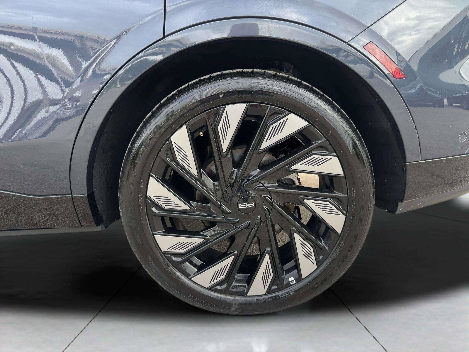 Used 2024 Lincoln Nautilus Reserve w/ Equipment Group 202A AWD/4WD image 41