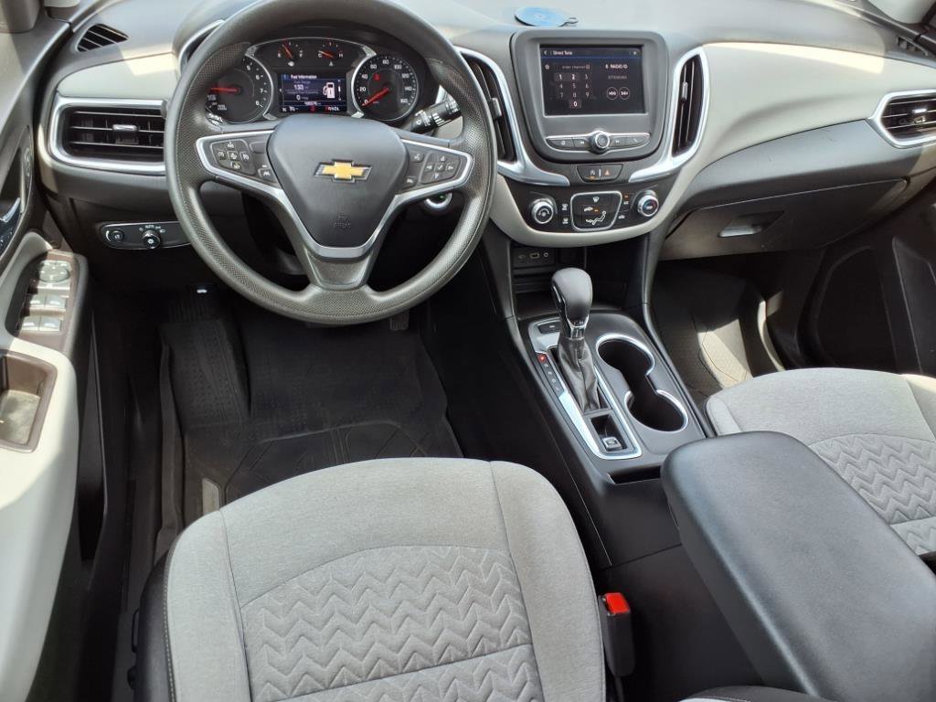 Used 2022 Chevrolet Equinox LS w/ LS Convenience Package image 12