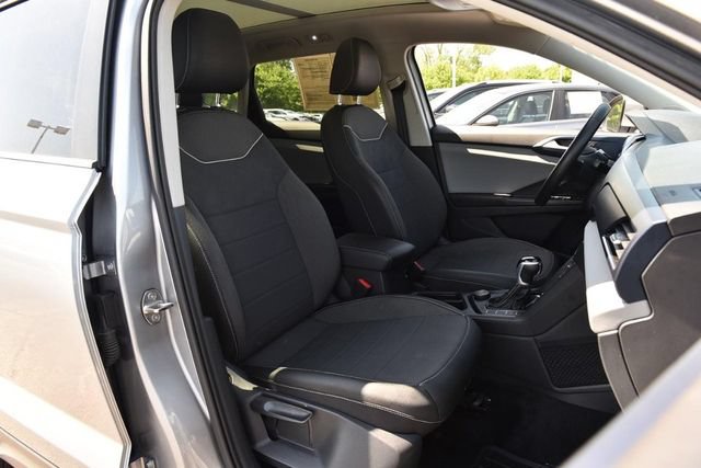 Certified 2023 Volkswagen Taos SE w/ Panoramic Sunroof Package AWD/4WD image 20