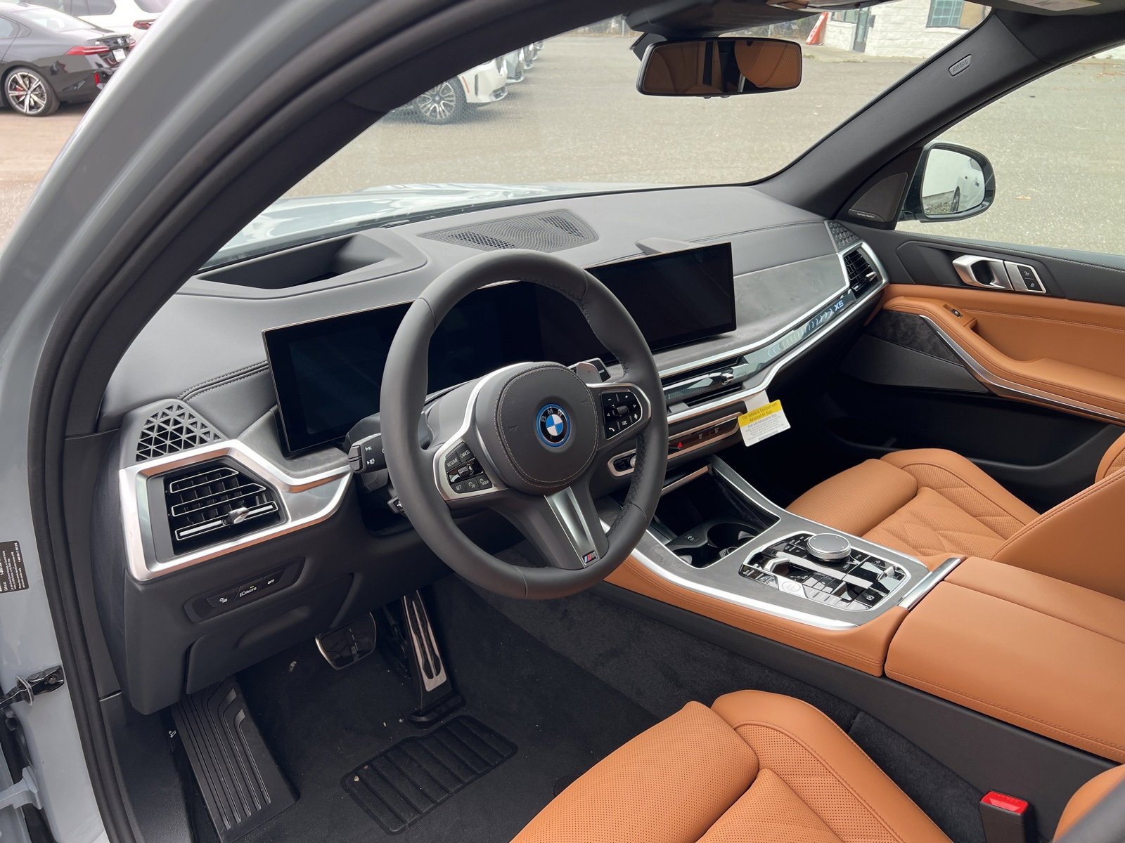 New 2026 BMW X5 xDrive50e w/ M Sport Package image 7