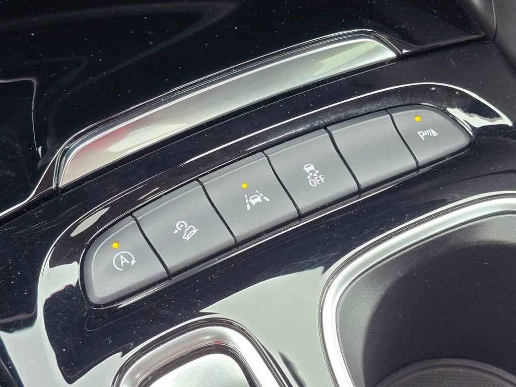 Used 2023 Buick Envision Essence w/ Sport Touring Package AWD/4WD image 30