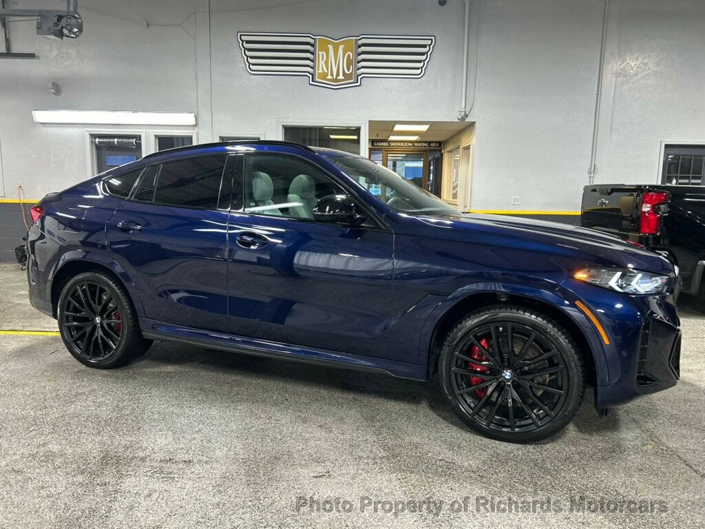 Used 2026 BMW X6 M60i image 1