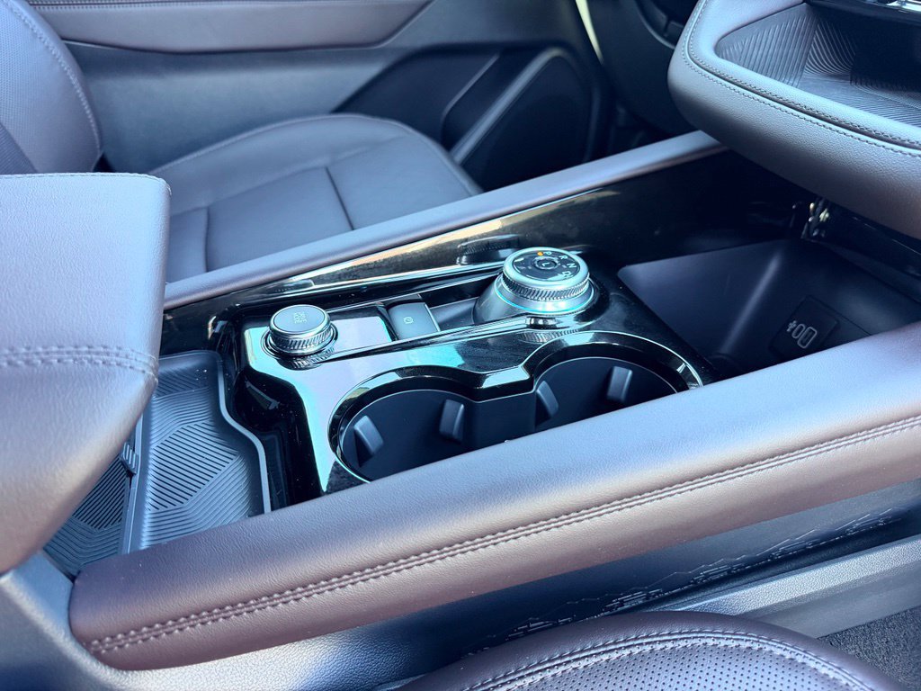 New 2026 Ford Explorer Platinum RWD image 8