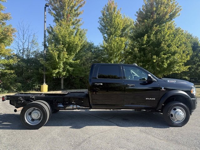 Used 2021 RAM 5500 Tradesman w/ Max Tow Package image 2