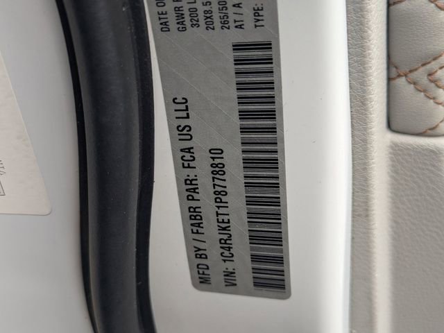 Used 2023 Jeep Grand Cherokee L Summit w/ Advanced Protech Group IV AWD/4WD image 34