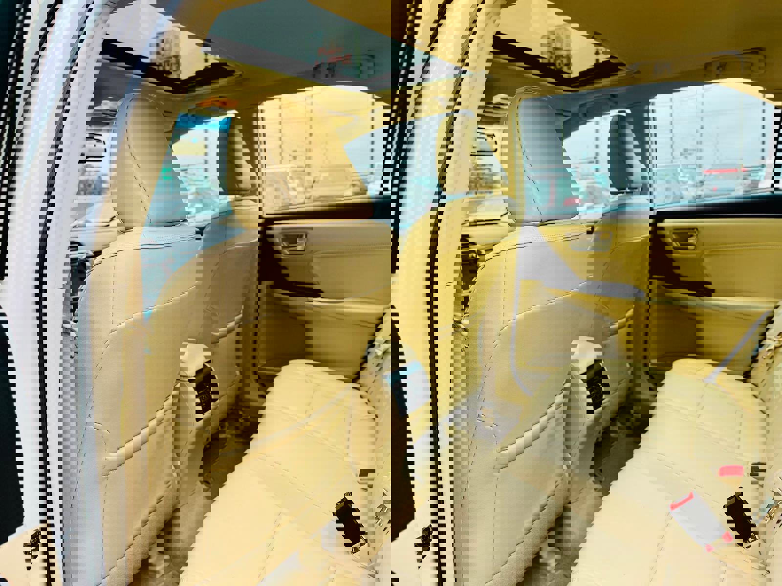 Used 2015 Toyota Camry XLE w/ Moonroof Package image 21