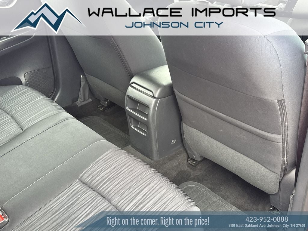 Used 2016 Nissan Sentra SV FWD image 38