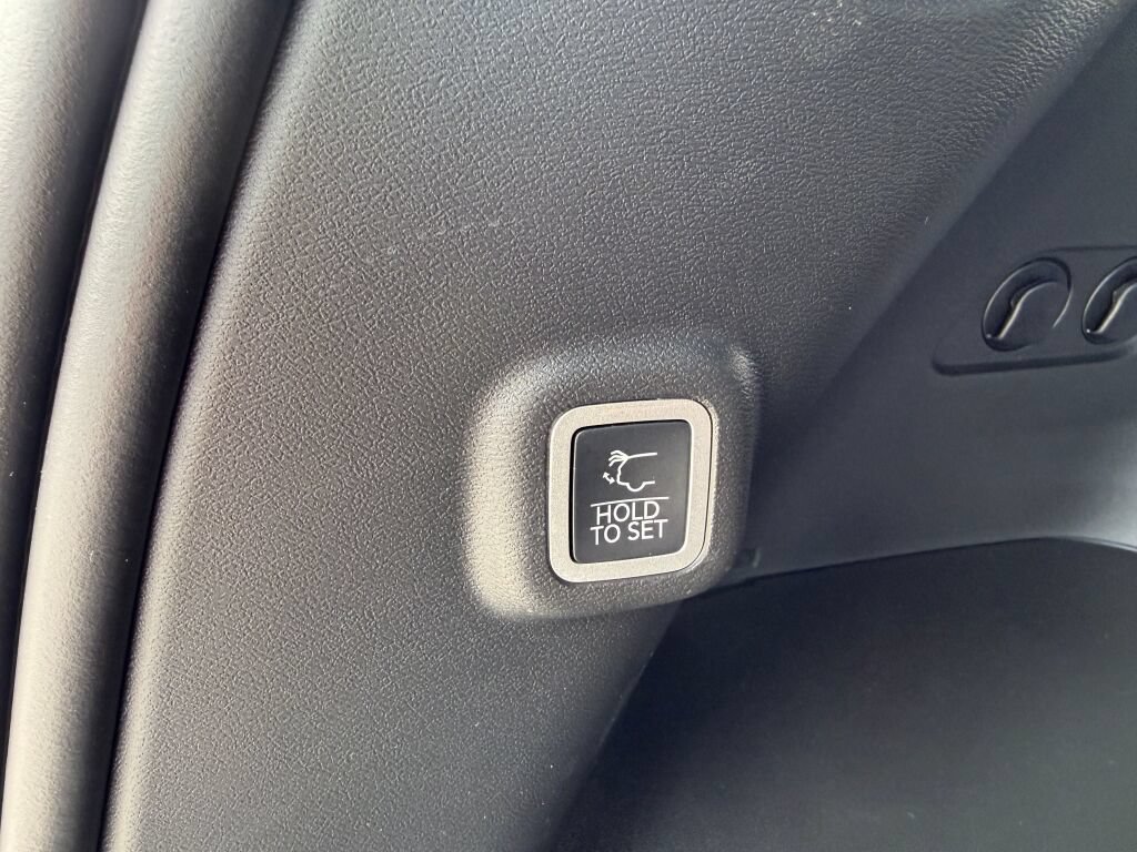 New 2026 Jeep Cherokee Limited AWD/4WD image 32