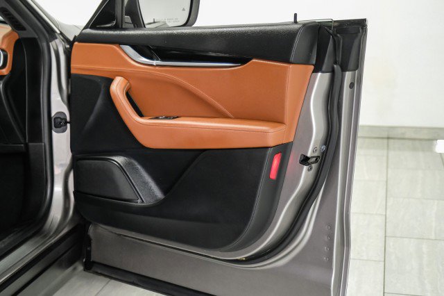 Used 2017 Maserati Levante S image 41