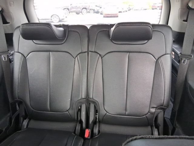Used 2021 Jeep Grand Cherokee L Limited AWD/4WD image 9
