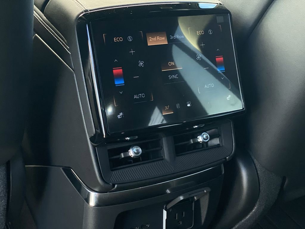 New 2026 Cadillac Vistiq Sport w/ LPO, Premium Carpet Package image 38