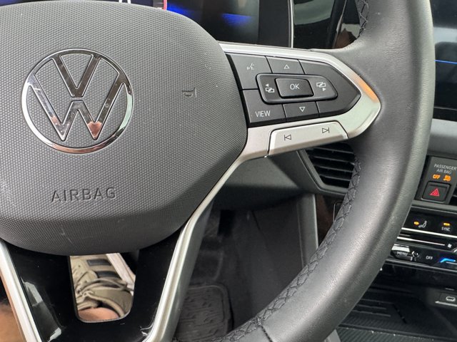 Used 2026 Volkswagen Jetta SE FWD image 25