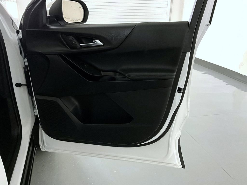 Certified 2025 Chevrolet Equinox LT image 16